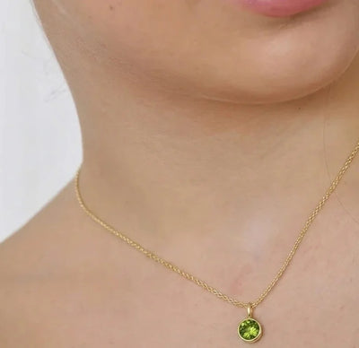 August birthstone necklace peridot jewelry minimalist, light green peridot pendant necklace gift for her birthday