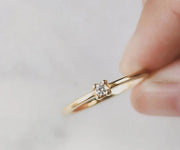 Dainty zircon solitaire ring in 925 silver with brilliant diamond like shine