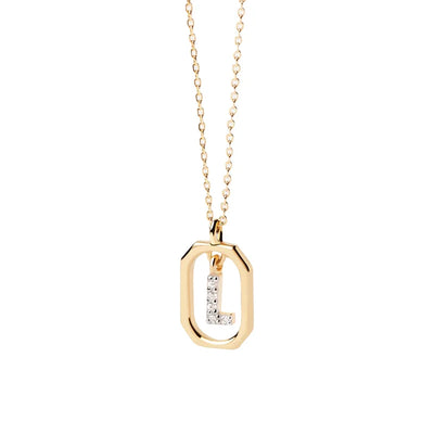 An initial necklace L featuring a polished letter “L” pendant on a delicate chain, adding a personalized and elegant touch to everyday jewelry.