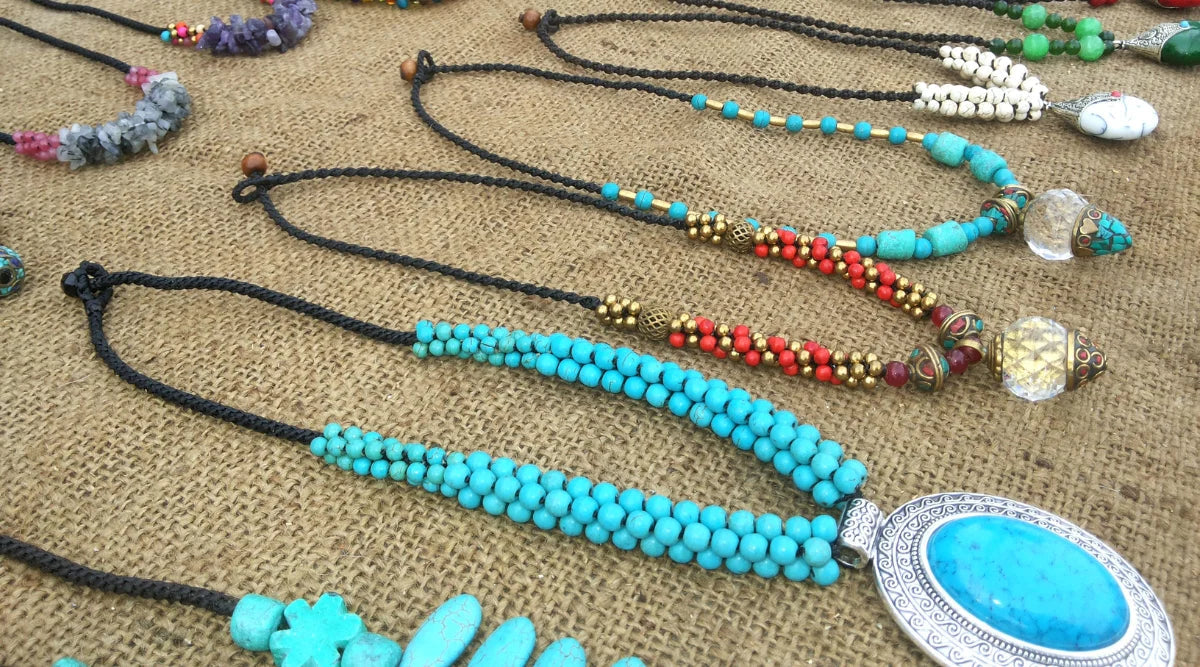 How to Make Beaded Necklaces Easily