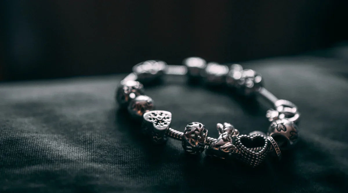 pandora-jewelry sparkling charm detail