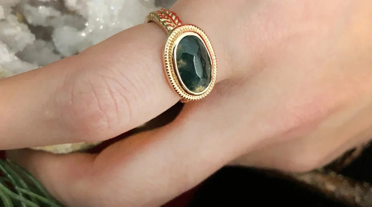 Bloodstone -Jewelry-Meaning-Styles