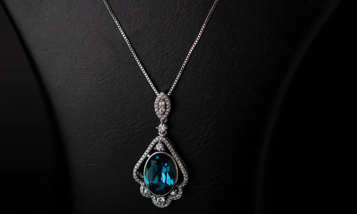 Blue Sapphire Jewelry: Meaning, Style & Buying Guide