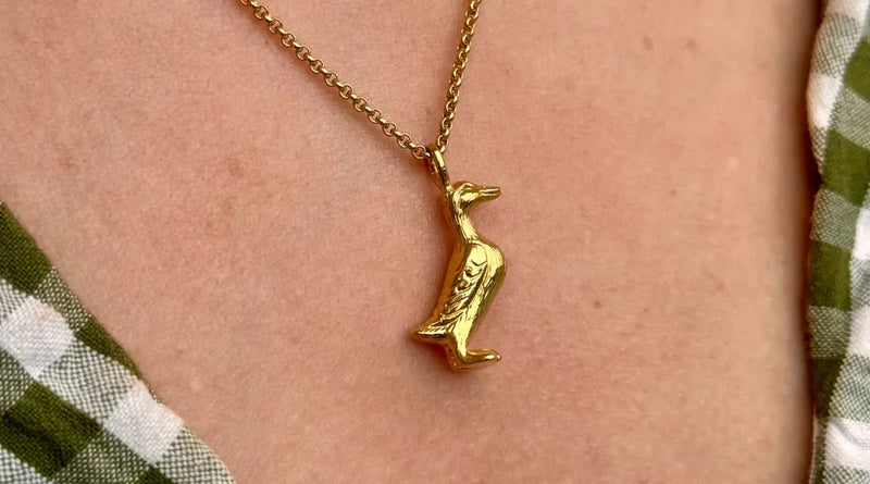 What Does a Duck Mean on Antique Gold Jewelry?