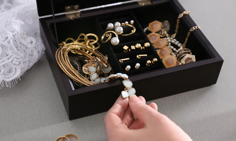 What Are the Top 7 Jewelry Essentials for Every Woman?