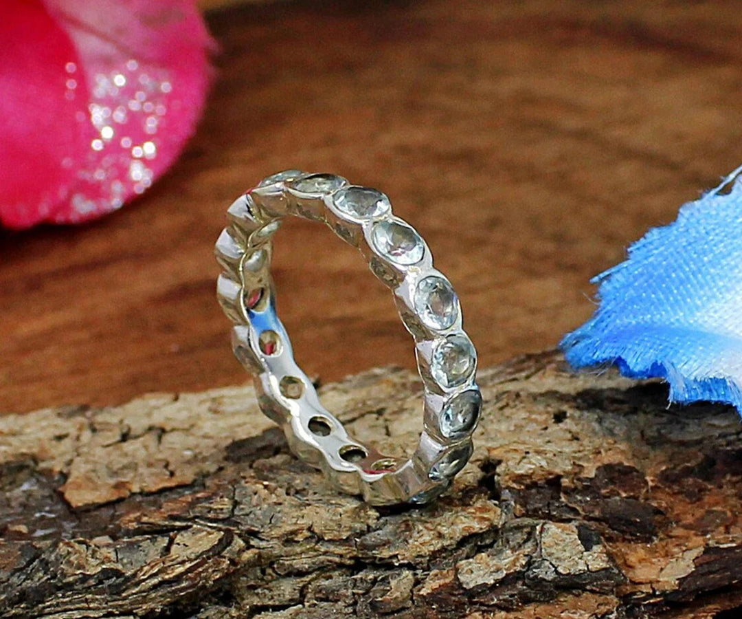 Timeless aquamarine hydro ring in 925 silver with a subtle blue hue and a minimalist, elegant design
