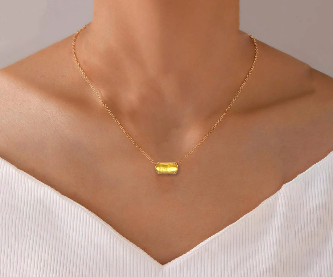 Elegant necklace featuring citrine shine gemstone