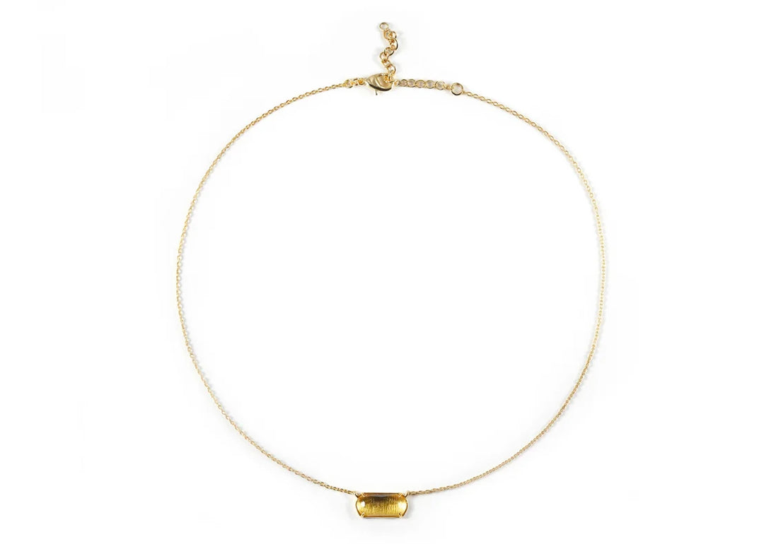 Flat lay showing pendant and adjustable chain