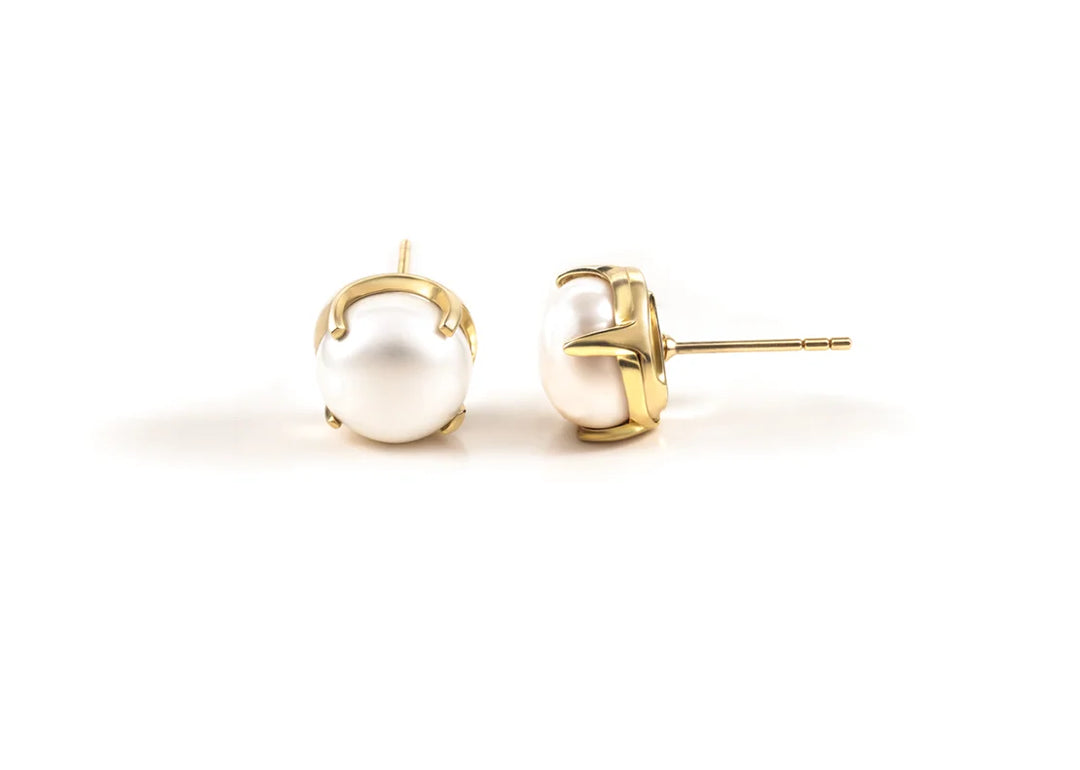 Elegant gold-plated pearl studs with push-back closure