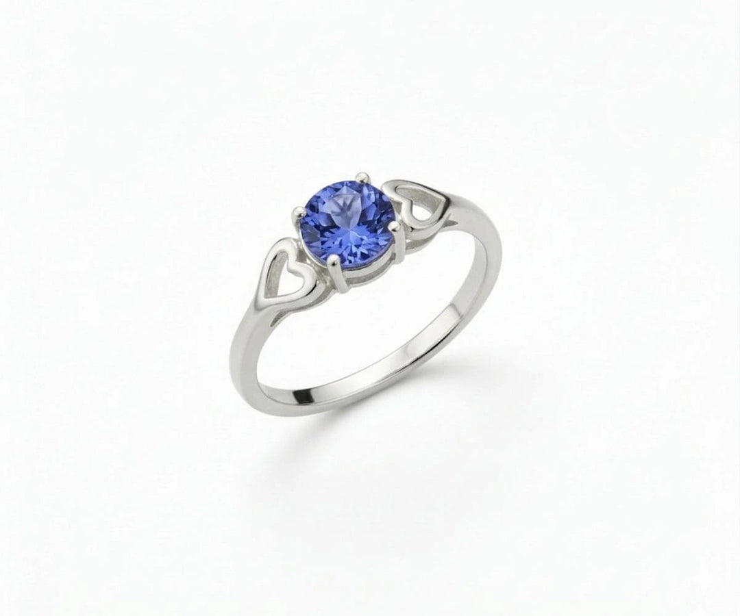 Tanzanite ring with deep blue-violet gemstone that combines elegant sophistication with a captivating sparkle