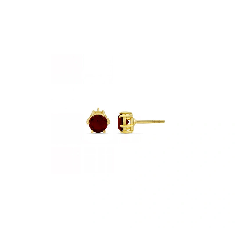 Garnet earrings studs featuring rich red garnet gemstones set in a classic design for elegant, timeless style.