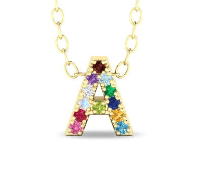 A initial pendant with chain gold minimal letter necklace