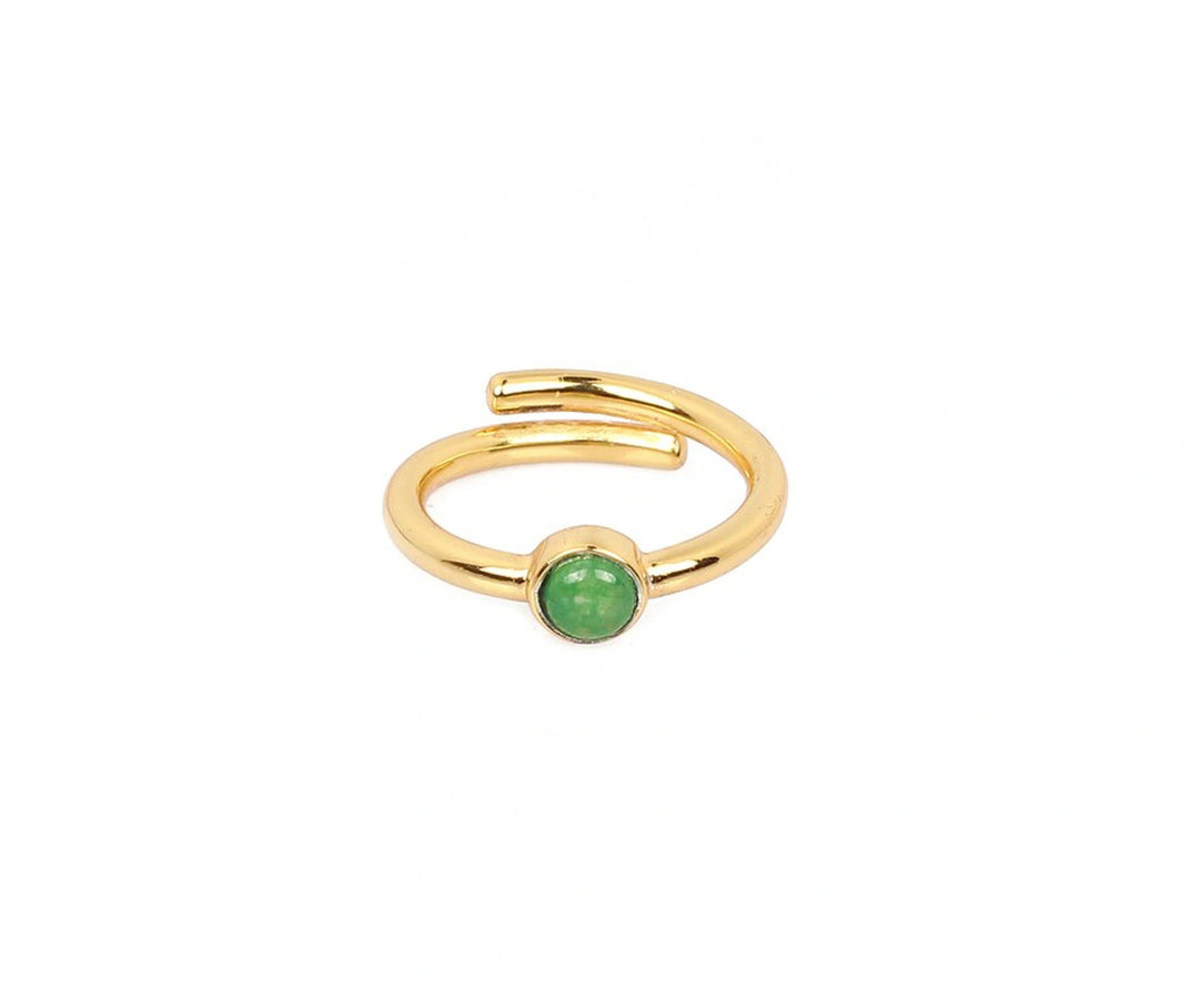  Serene green aventurine gemstone ring in solid sterling silver, ideal as a meaningful gift for loved ones


