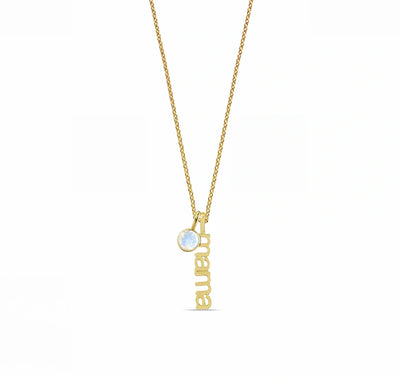 A beautifully wrapped jewelry box and gift set displayed as last minute gifts for mom, perfect for a thoughtful and elegant surprise.