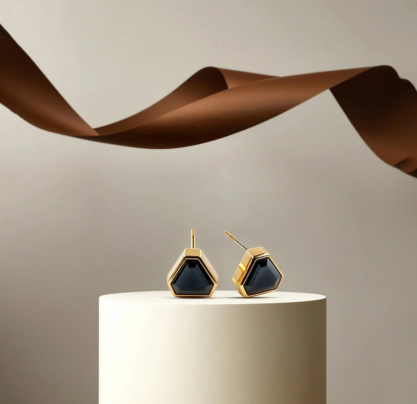 18K yellow gold-plated studs with 7mm Midnight Onyx stones.