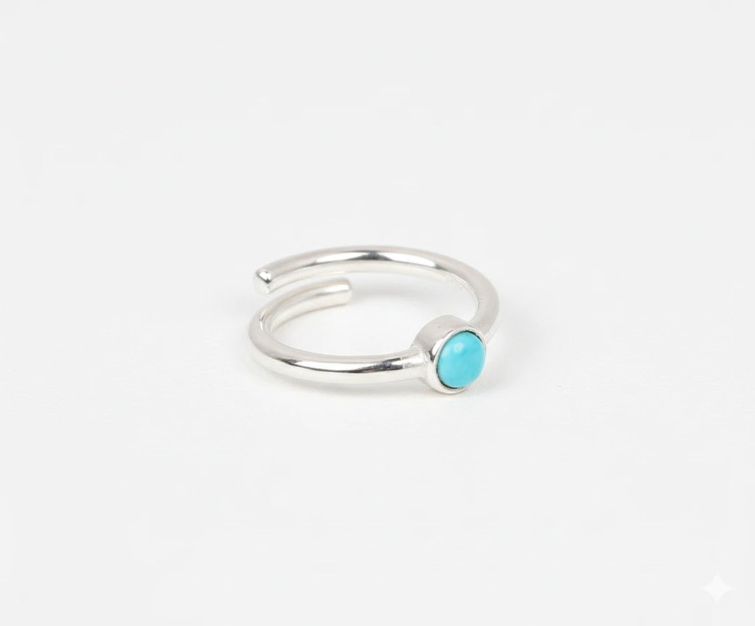Elegant silver turquoise ring blending southwestern spirit with timeless sophistication